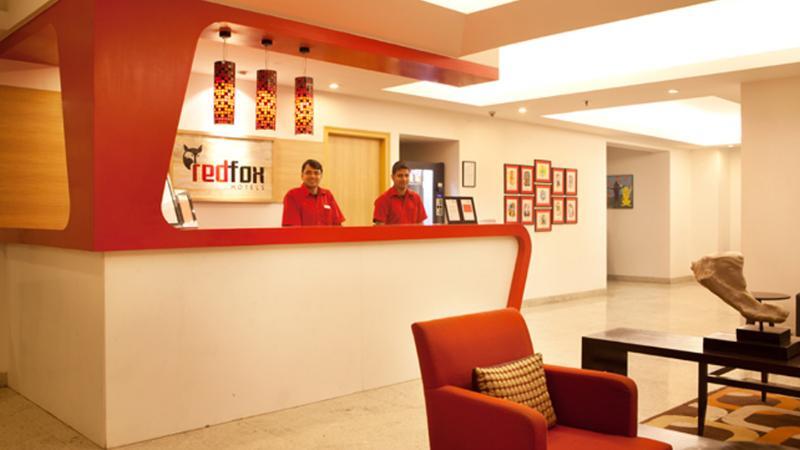 גורגאון Red Fox Hotel, Sector 60, Gurugram מראה חיצוני תמונה